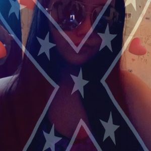 Meet your Posher, Alesha